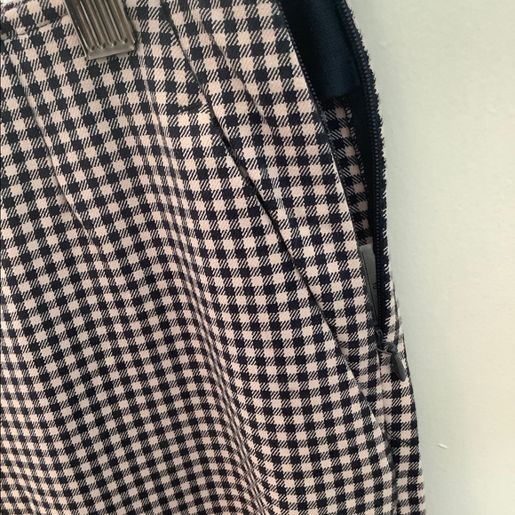 Gap Cropped Kick- Flare Gingham Pants. - Picture 5 of 10